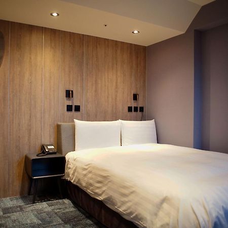 Roaders Plus Hotel - Taipei Station Номер фото