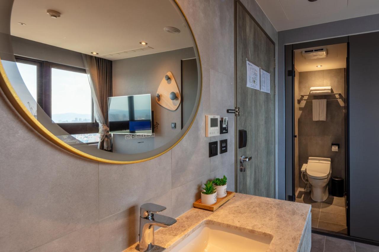 Roaders Plus Hotel - Taipei Station Экстерьер фото