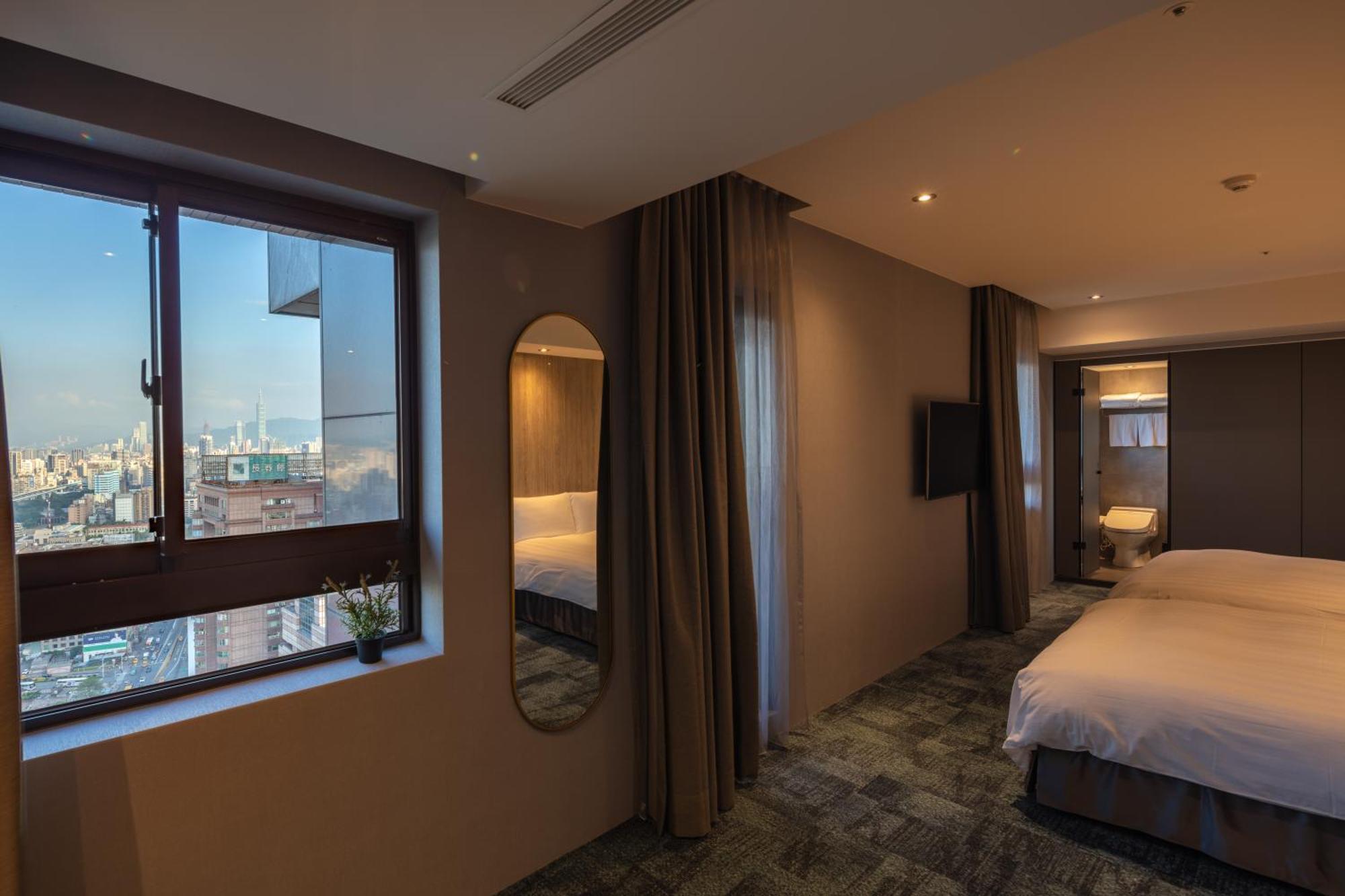 Roaders Plus Hotel - Taipei Station Номер фото